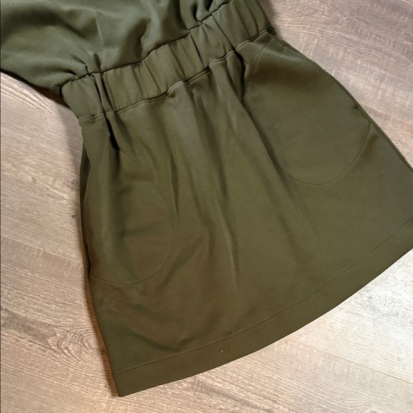 Chic Olive Green Dress with Elastic Waist and Pockets - Picture 8 of 10